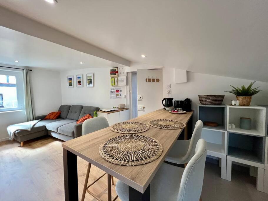 F2 *La Treille* Centre Historique Clermont Fd 3P Apartman Kültér fotó