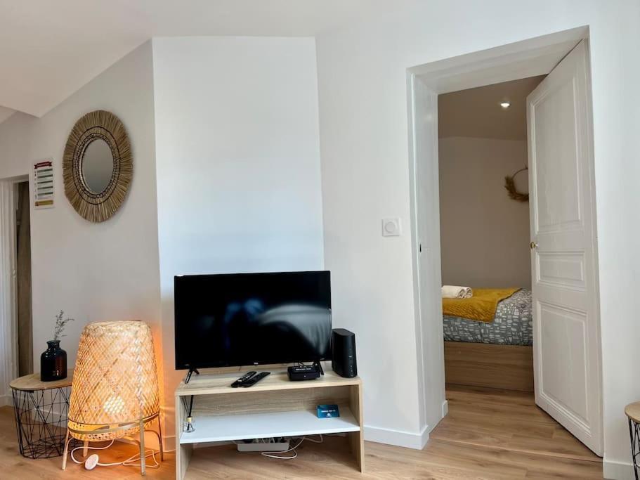 F2 *La Treille* Centre Historique Clermont Fd 3P Apartman Kültér fotó